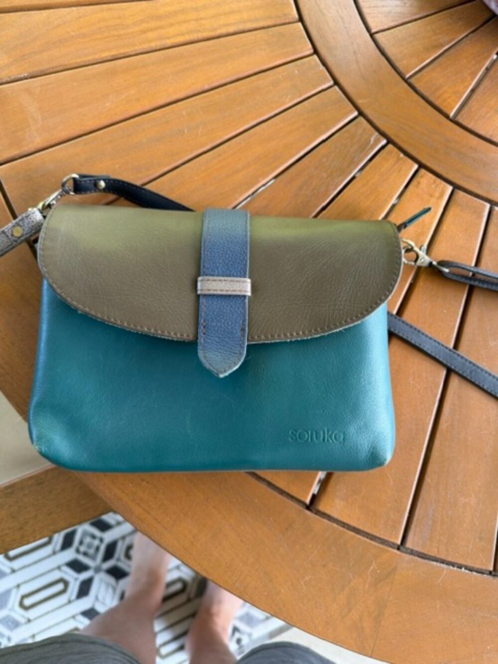 Soruka  teal crossbody